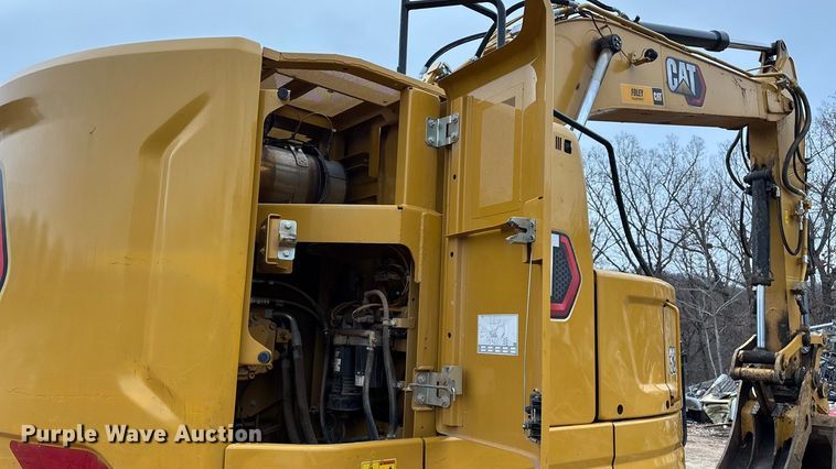 image for item DW3376 2022 Caterpillar 325 excavator