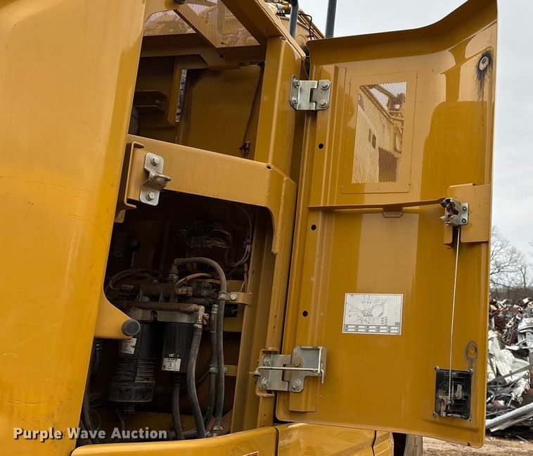 image for item DW3376 2022 Caterpillar 325 excavator