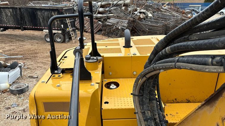 image for item DW3376 2022 Caterpillar 325 excavator