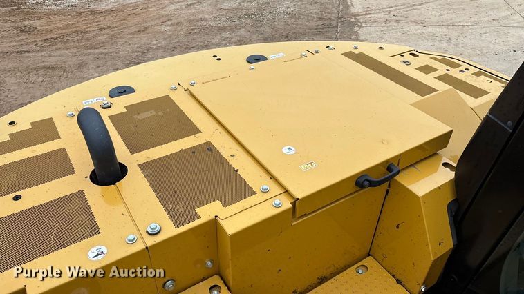 image for item DW3376 2022 Caterpillar 325 excavator