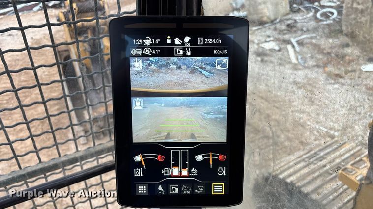 image for item DW3376 2022 Caterpillar 325 excavator