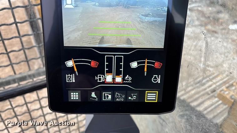 image for item DW3376 2022 Caterpillar 325 excavator