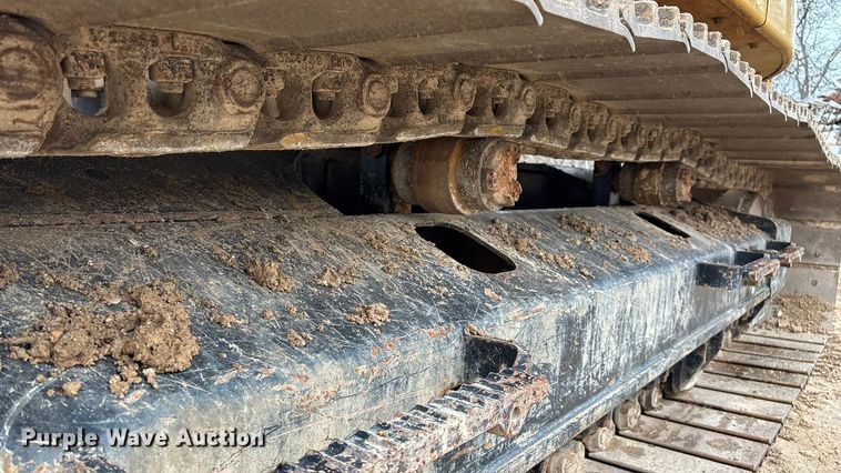 image for item DW3376 2022 Caterpillar 325 excavator