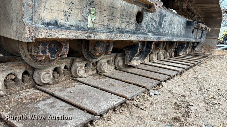 image for item DW3376 2022 Caterpillar 325 excavator