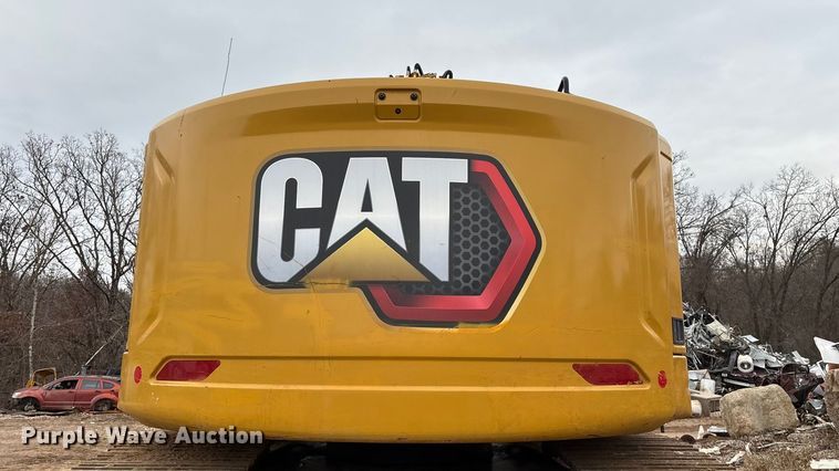 image for item DW3376 2022 Caterpillar 325 excavator