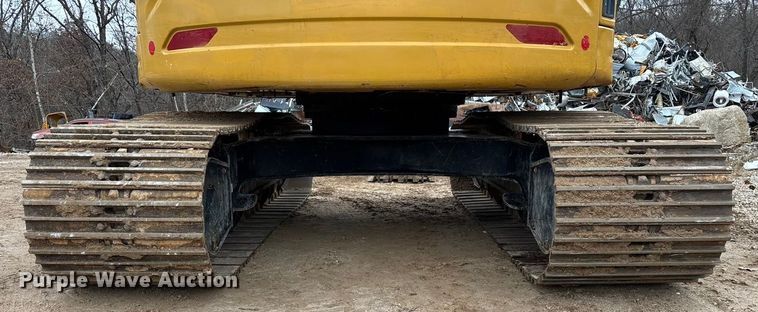 image for item DW3376 2022 Caterpillar 325 excavator