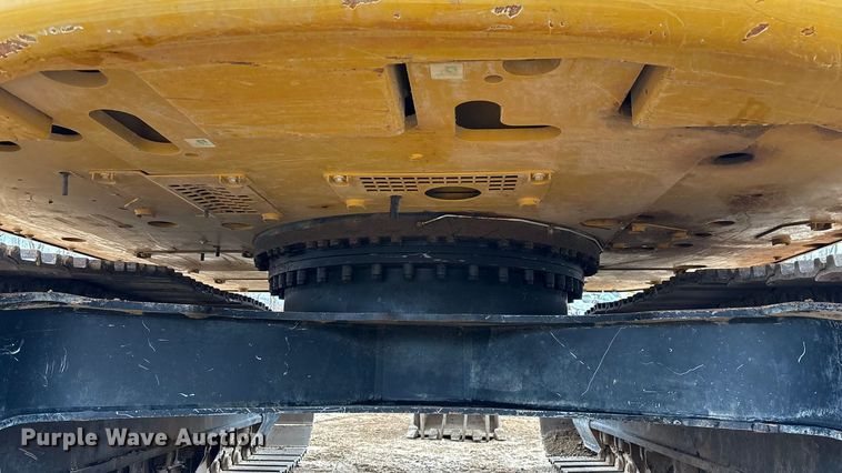 image for item DW3376 2022 Caterpillar 325 excavator