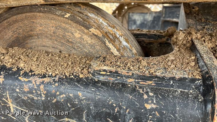 image for item DW3376 2022 Caterpillar 325 excavator