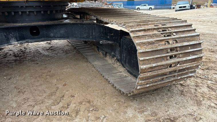 image for item DW3376 2022 Caterpillar 325 excavator