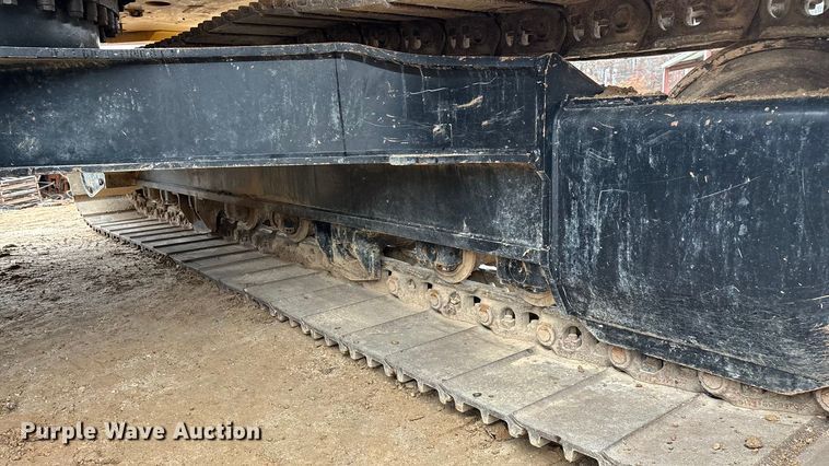 image for item DW3376 2022 Caterpillar 325 excavator