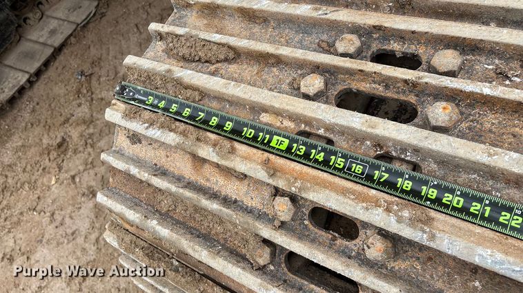 image for item DW3376 2022 Caterpillar 325 excavator