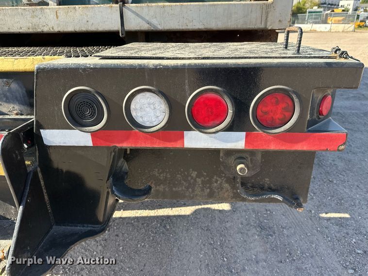 image for item DW4270 1994 Mack RD690S box truck