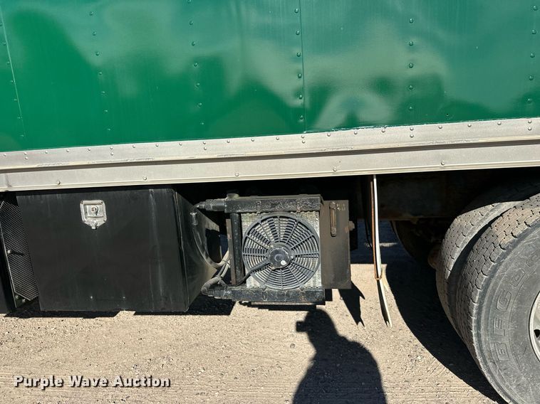 image for item DW4270 1994 Mack RD690S box truck