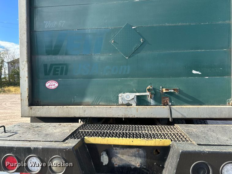 image for item DW4270 1994 Mack RD690S box truck