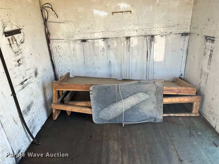 image for item DW4270 1994 Mack RD690S box truck