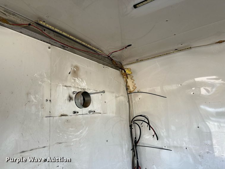 image for item DW4270 1994 Mack RD690S box truck