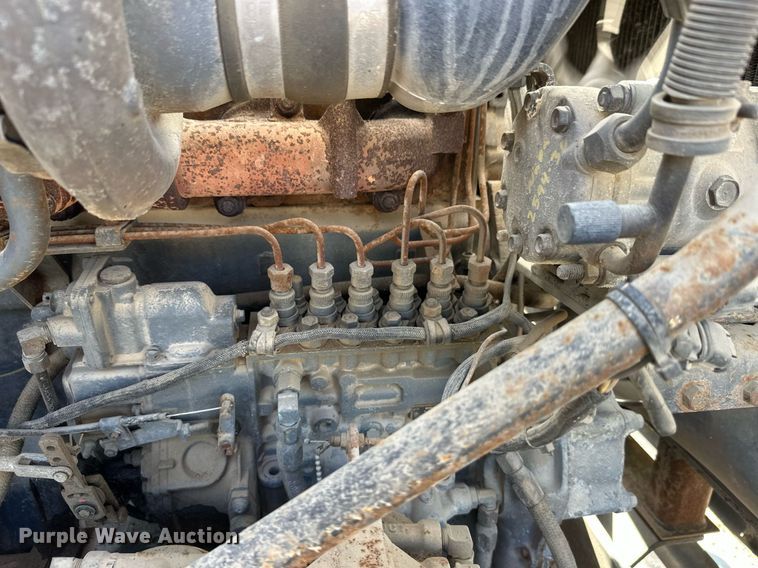 image for item DW4270 1994 Mack RD690S box truck