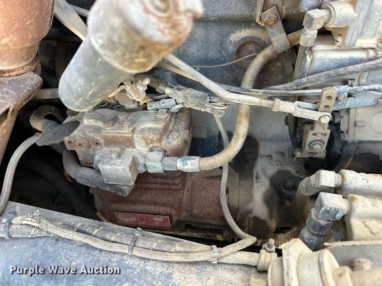 image for item DW4270 1994 Mack RD690S box truck