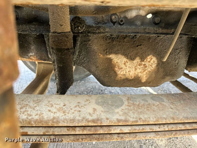 image for item DW4270 1994 Mack RD690S box truck