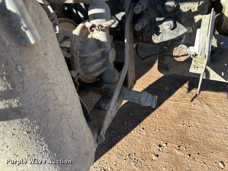 image for item DW4340 2002 International 5500i ready mix truck