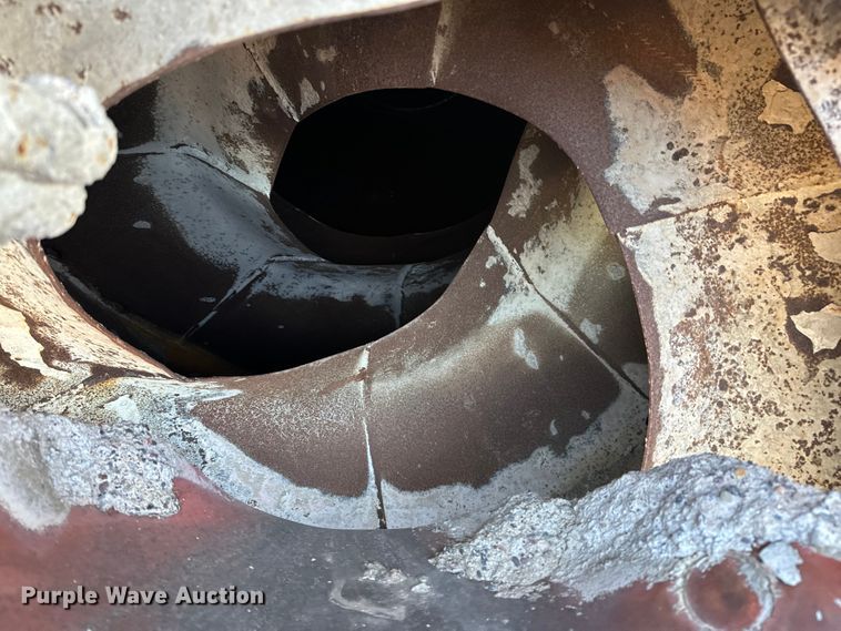 image for item DW4340 2002 International 5500i ready mix truck