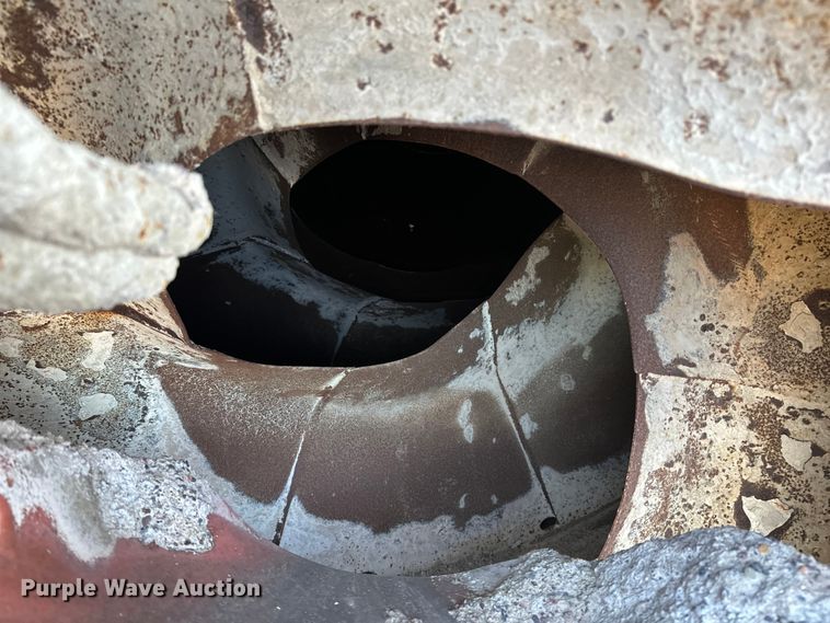 image for item DW4340 2002 International 5500i ready mix truck