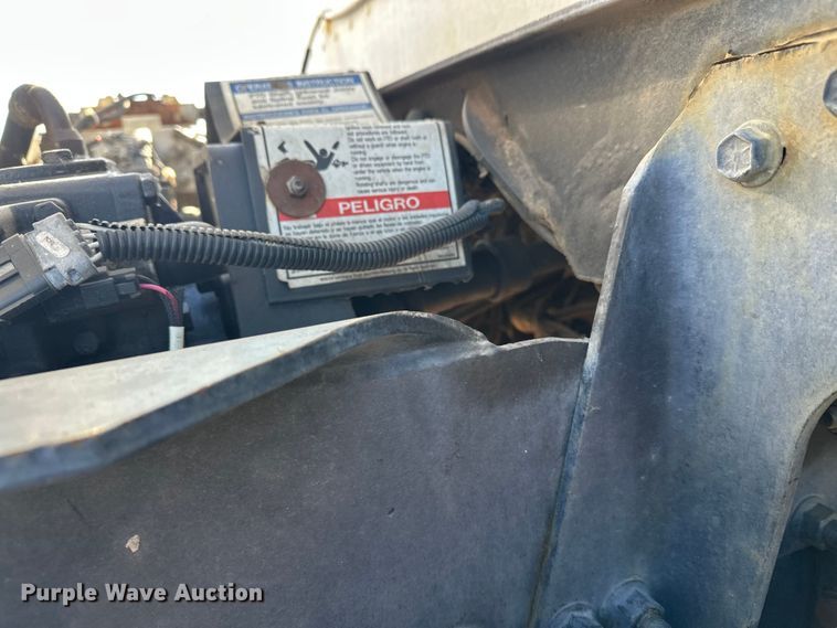 image for item DW4341 2004 International 5500i ready mix truck