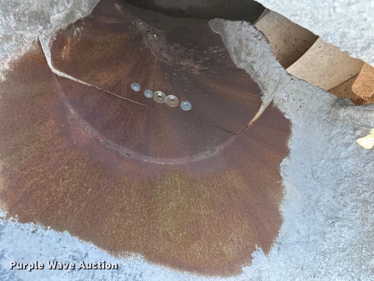 image for item DW4341 2004 International 5500i ready mix truck