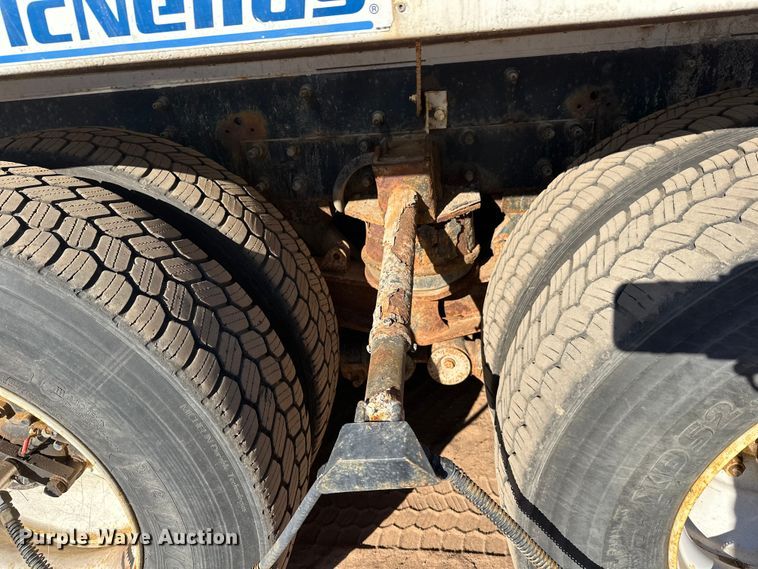 image for item DW4341 2004 International 5500i ready mix truck