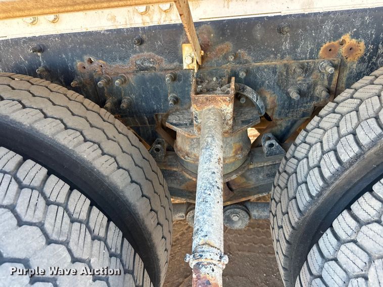 image for item DW4341 2004 International 5500i ready mix truck