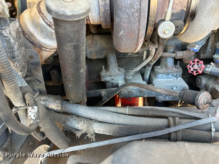 image for item DW4341 2004 International 5500i ready mix truck