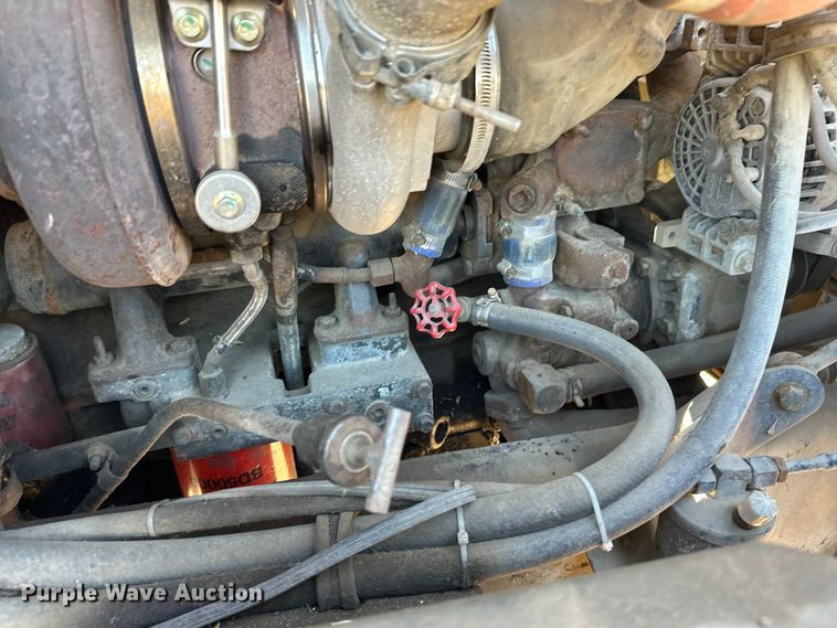 image for item DW4341 2004 International 5500i ready mix truck