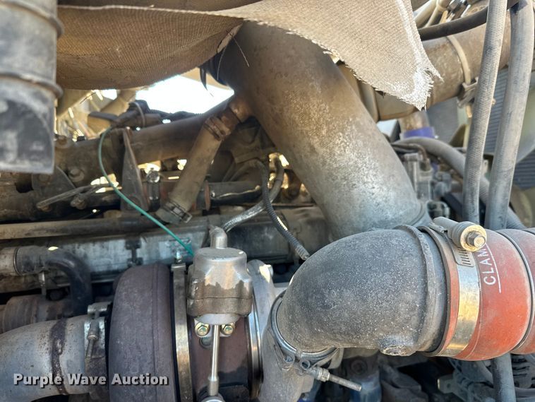 image for item DW4341 2004 International 5500i ready mix truck