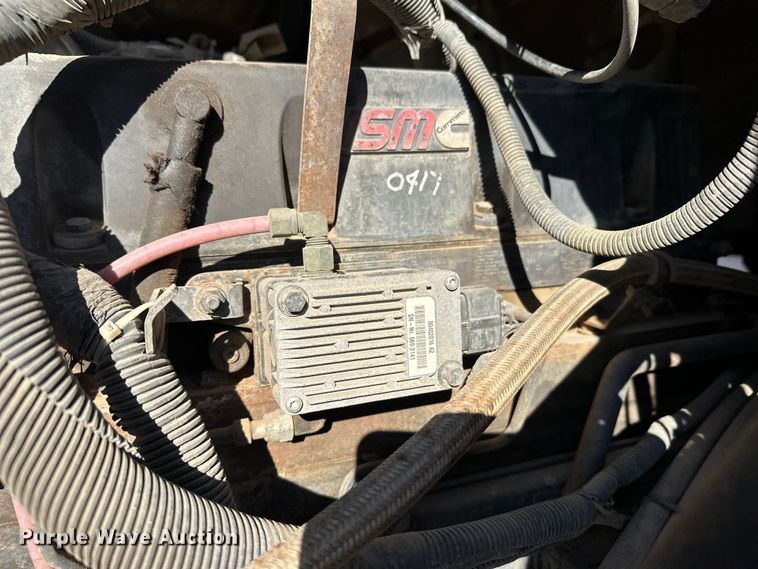 image for item DW4341 2004 International 5500i ready mix truck