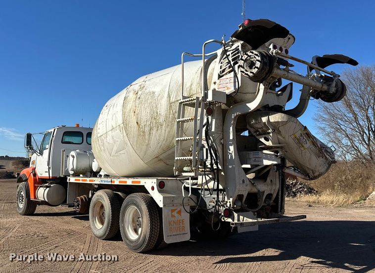 image for item DW4347 2004 Sterling L9500 ready mix truck