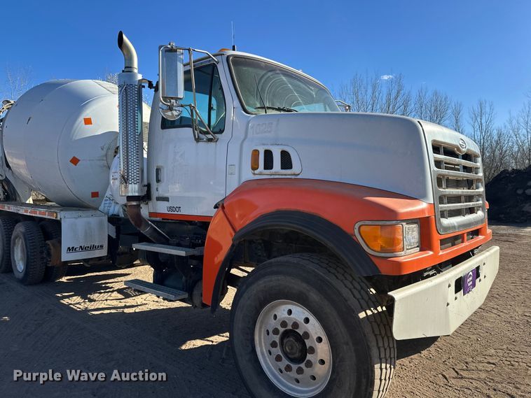 image for item DW4347 2004 Sterling L9500 ready mix truck