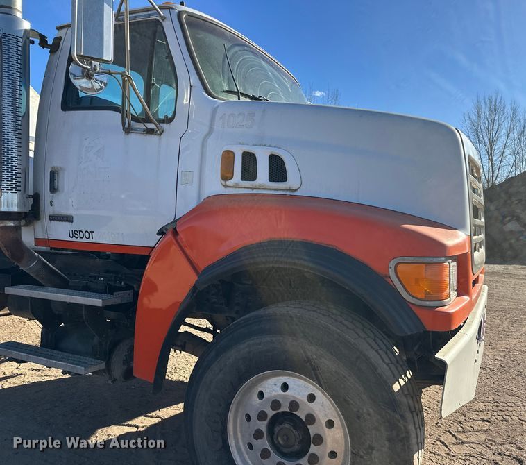 image for item DW4347 2004 Sterling L9500 ready mix truck