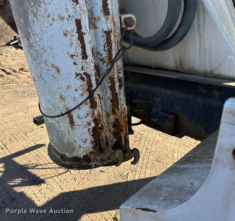 image for item DW4347 2004 Sterling L9500 ready mix truck