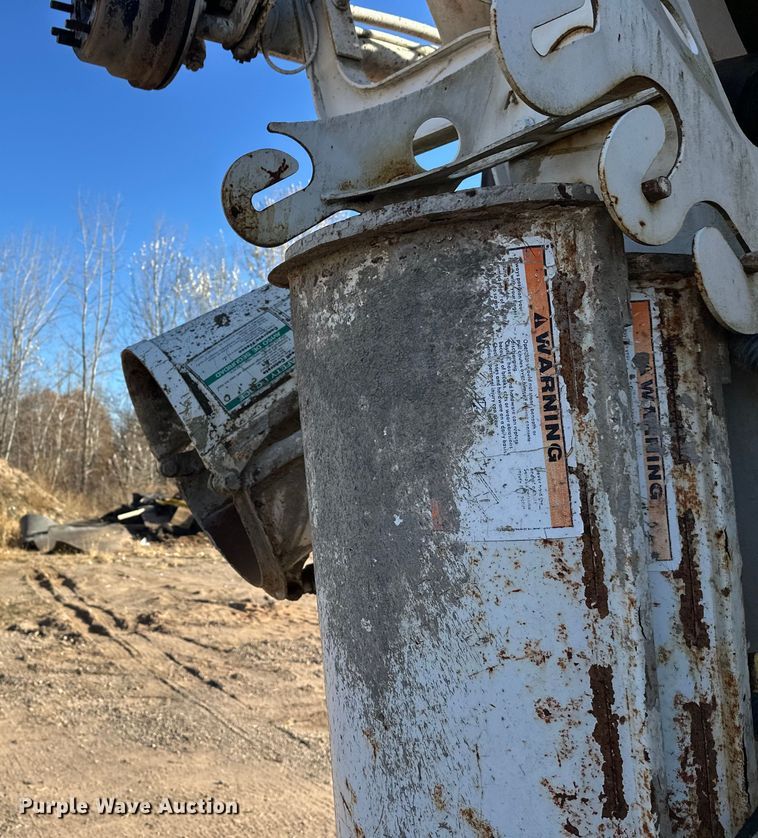 image for item DW4347 2004 Sterling L9500 ready mix truck