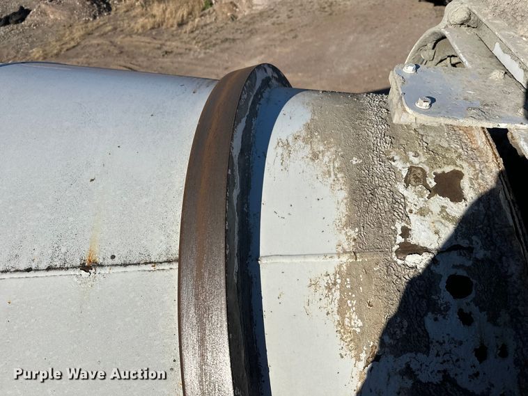 image for item DW4347 2004 Sterling L9500 ready mix truck