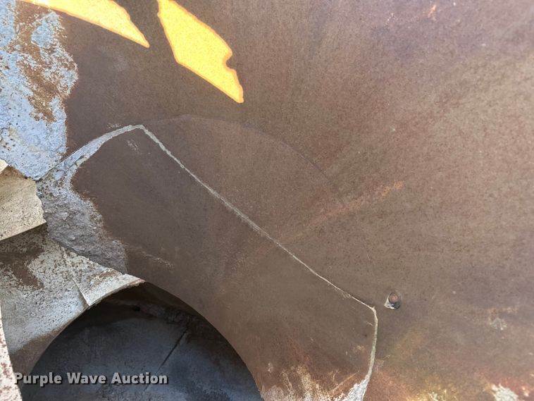 image for item DW4347 2004 Sterling L9500 ready mix truck