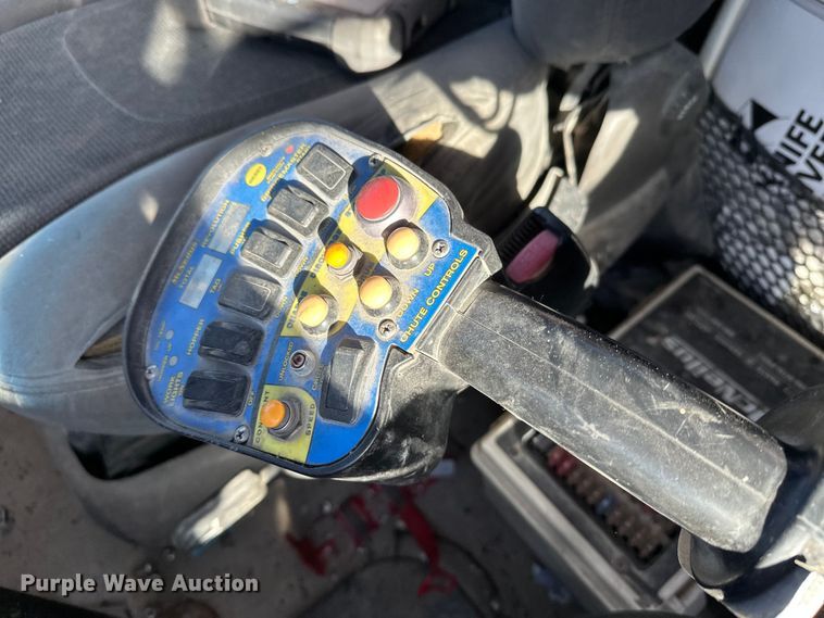 image for item DW4347 2004 Sterling L9500 ready mix truck