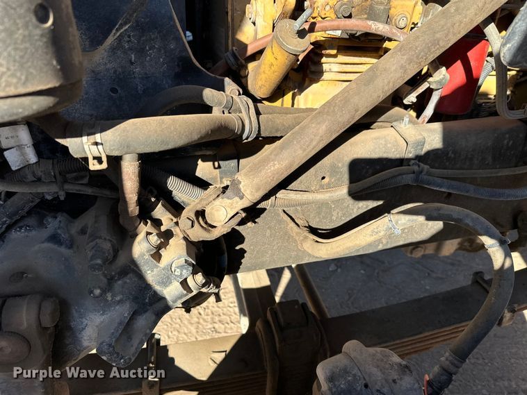 image for item DW4347 2004 Sterling L9500 ready mix truck