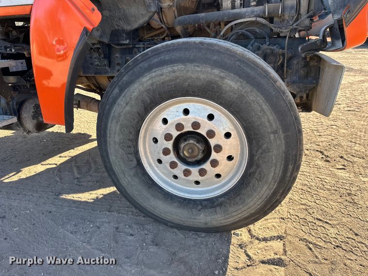 image for item DW4347 2004 Sterling L9500 ready mix truck