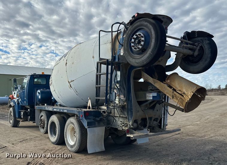 image for item DW4349 2003 Sterling L-Line ready mix truck