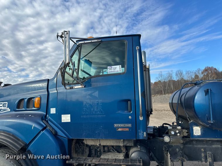 image for item DW4349 2003 Sterling L-Line ready mix truck