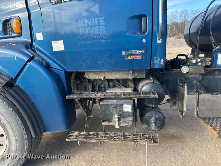 image for item DW4349 2003 Sterling L-Line ready mix truck