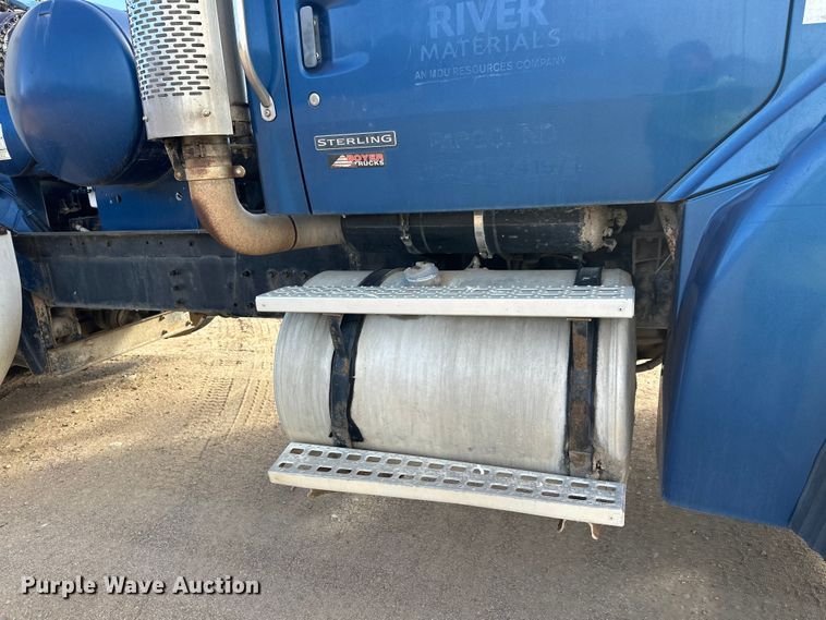 image for item DW4349 2003 Sterling L-Line ready mix truck