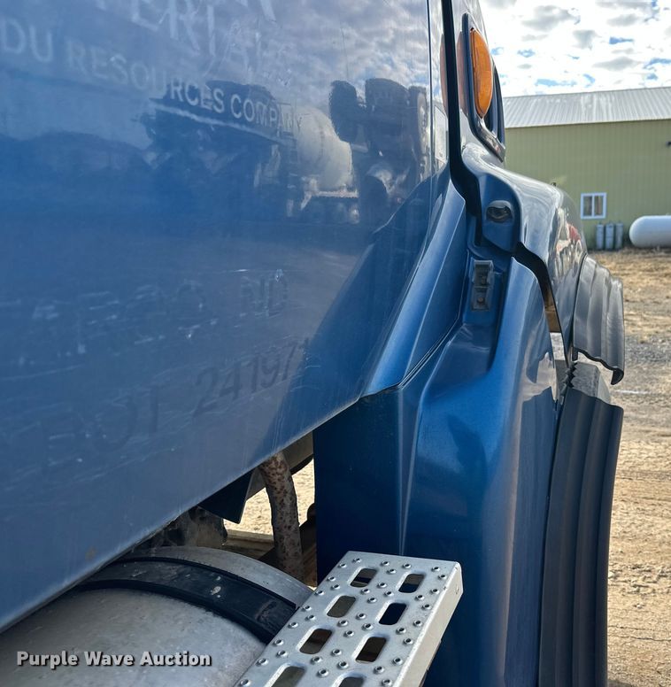 image for item DW4349 2003 Sterling L-Line ready mix truck