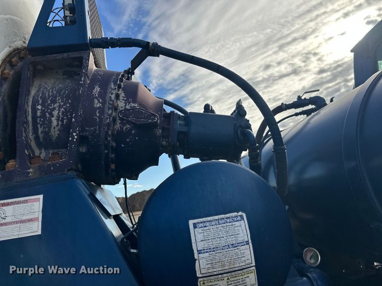 image for item DW4349 2003 Sterling L-Line ready mix truck